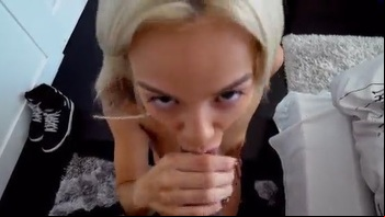 Finally Ashley Is Here Again! Welcome This Sexy Teen Cutie Warming Up Her Tight Asshole Before A Great Ass-Fucking That Her Boyfriend Will Give Her In A Few Minutes! Ashley Also Will Suck His Tasty Pecker And Then She Will Let That Huge Thing Into Her Nas